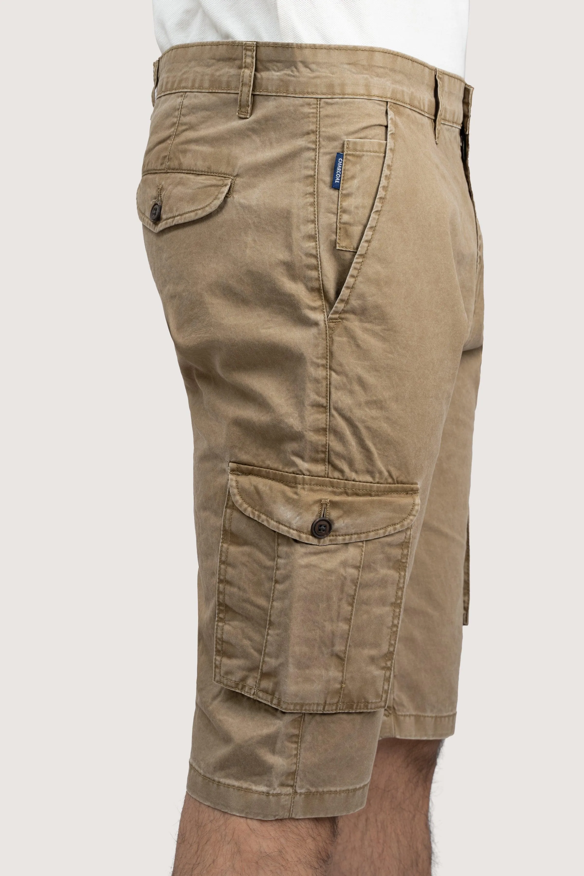 CARGO ENZYME WASHED REGULAR FIT KHAKI SHORTS