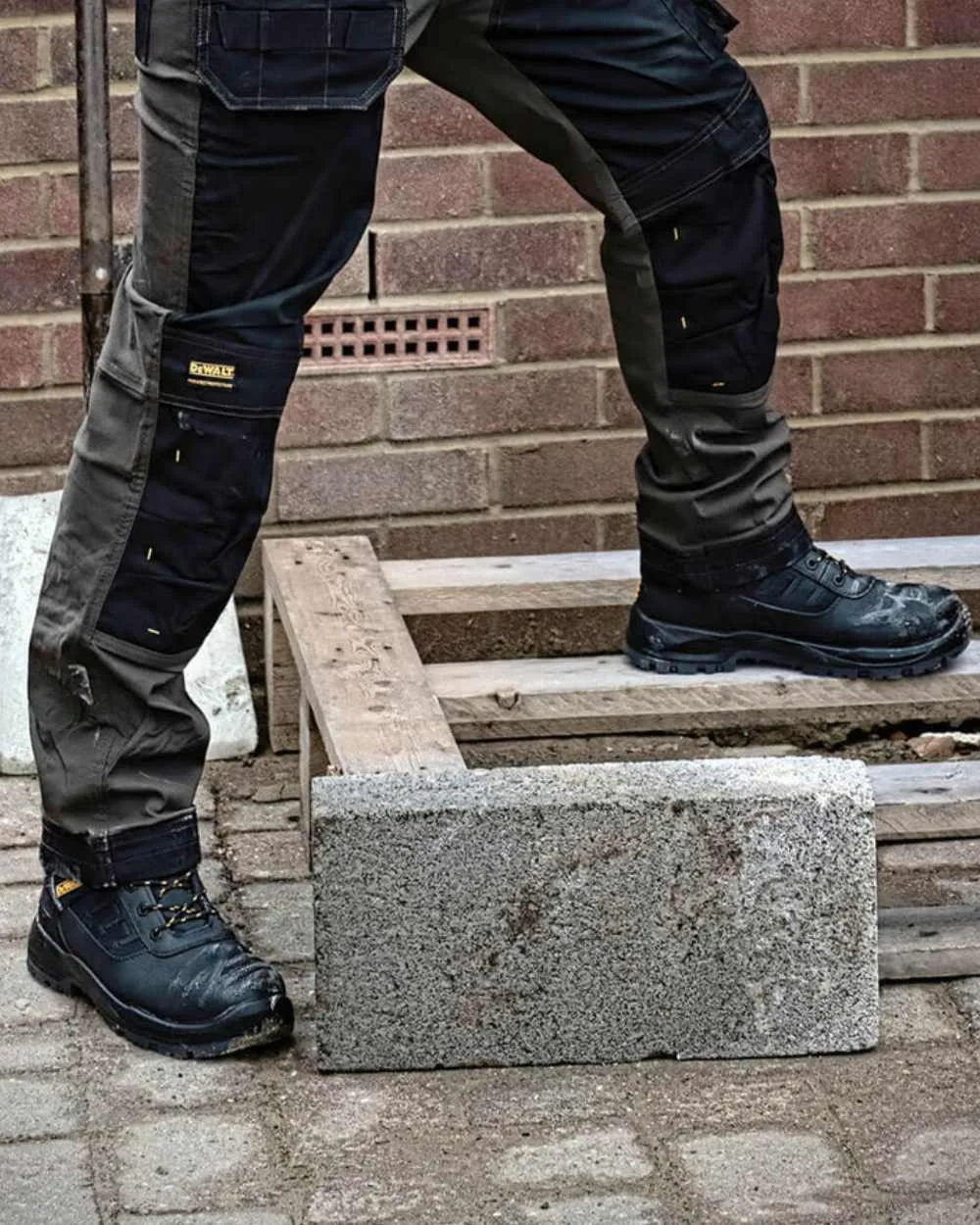 DeWalt Douglas Waterproof Safety Boots