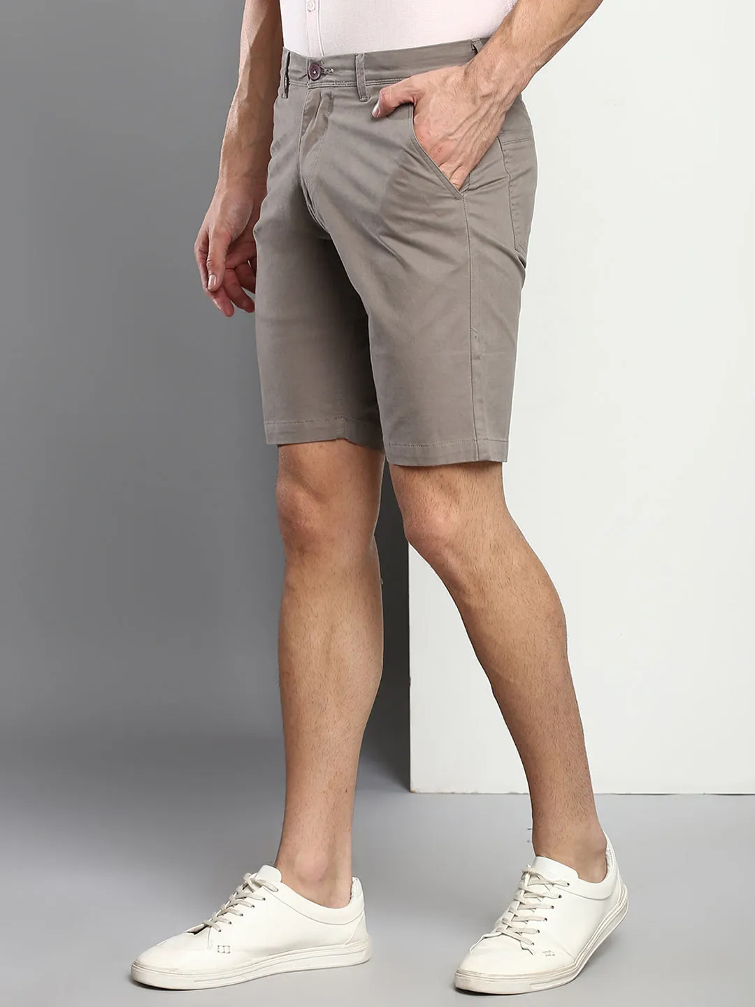 Men's Light Grey Slim Fit Mid Rise Casual Cotton Shorts