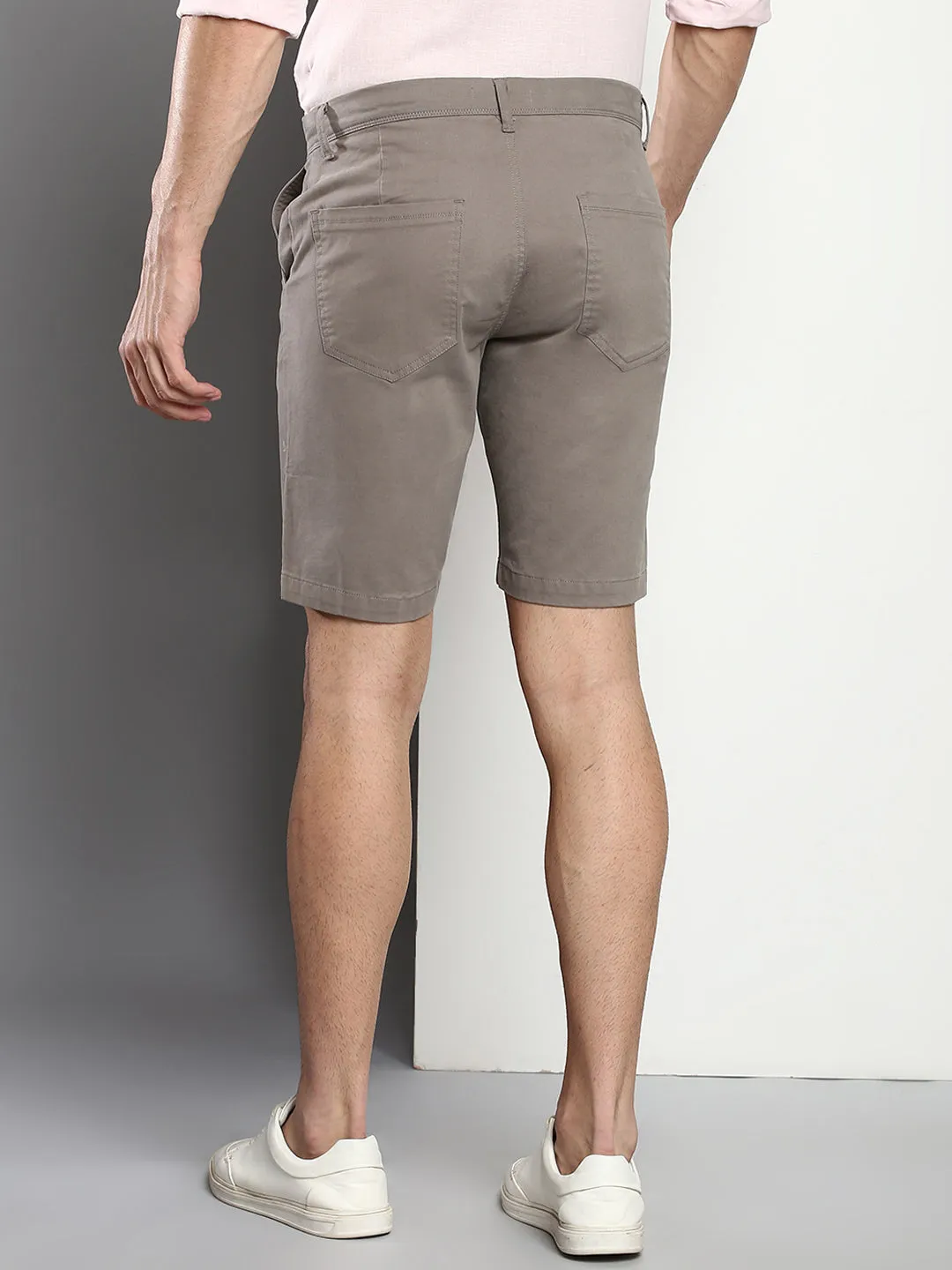 Men's Light Grey Slim Fit Mid Rise Casual Cotton Shorts