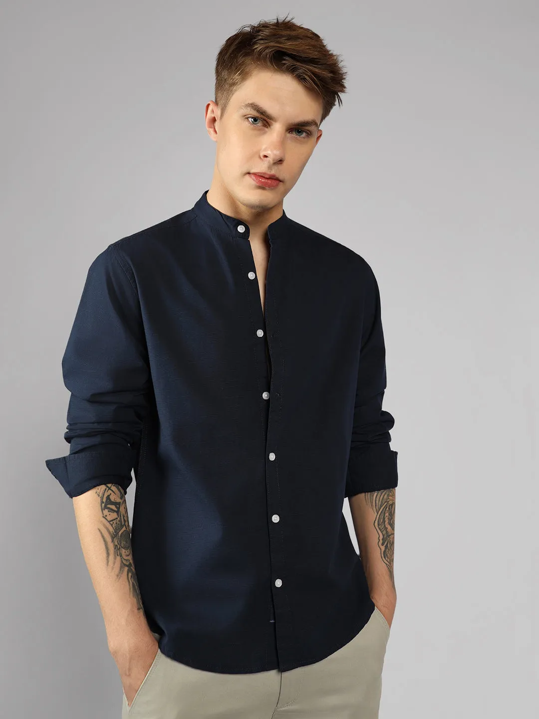 Men's Navy Blue Solid Mandarin Collar Long Sleeves Regular Fit Casual Shirt