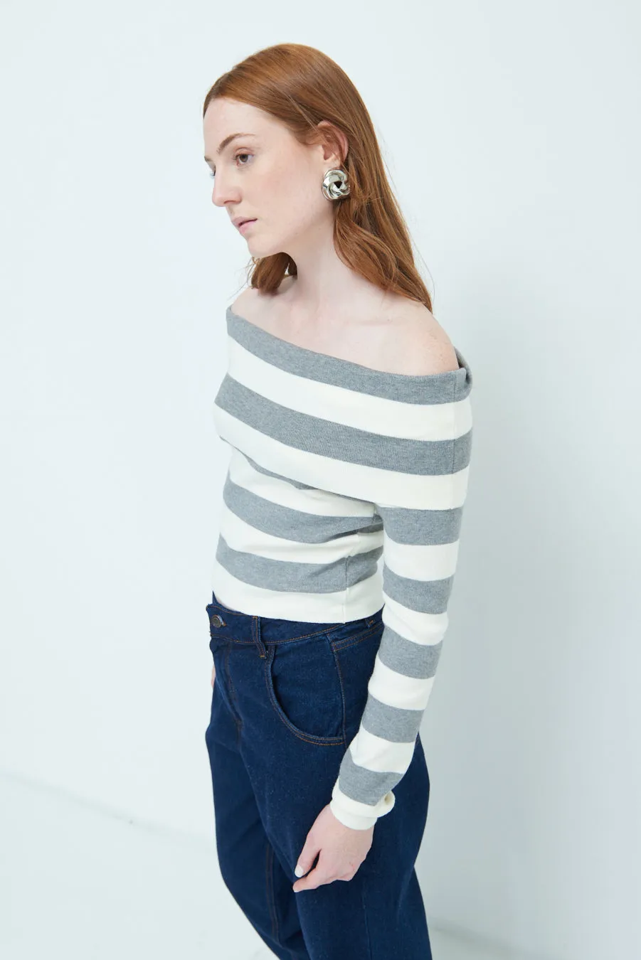 Off-shoulder striped sweater wholesale